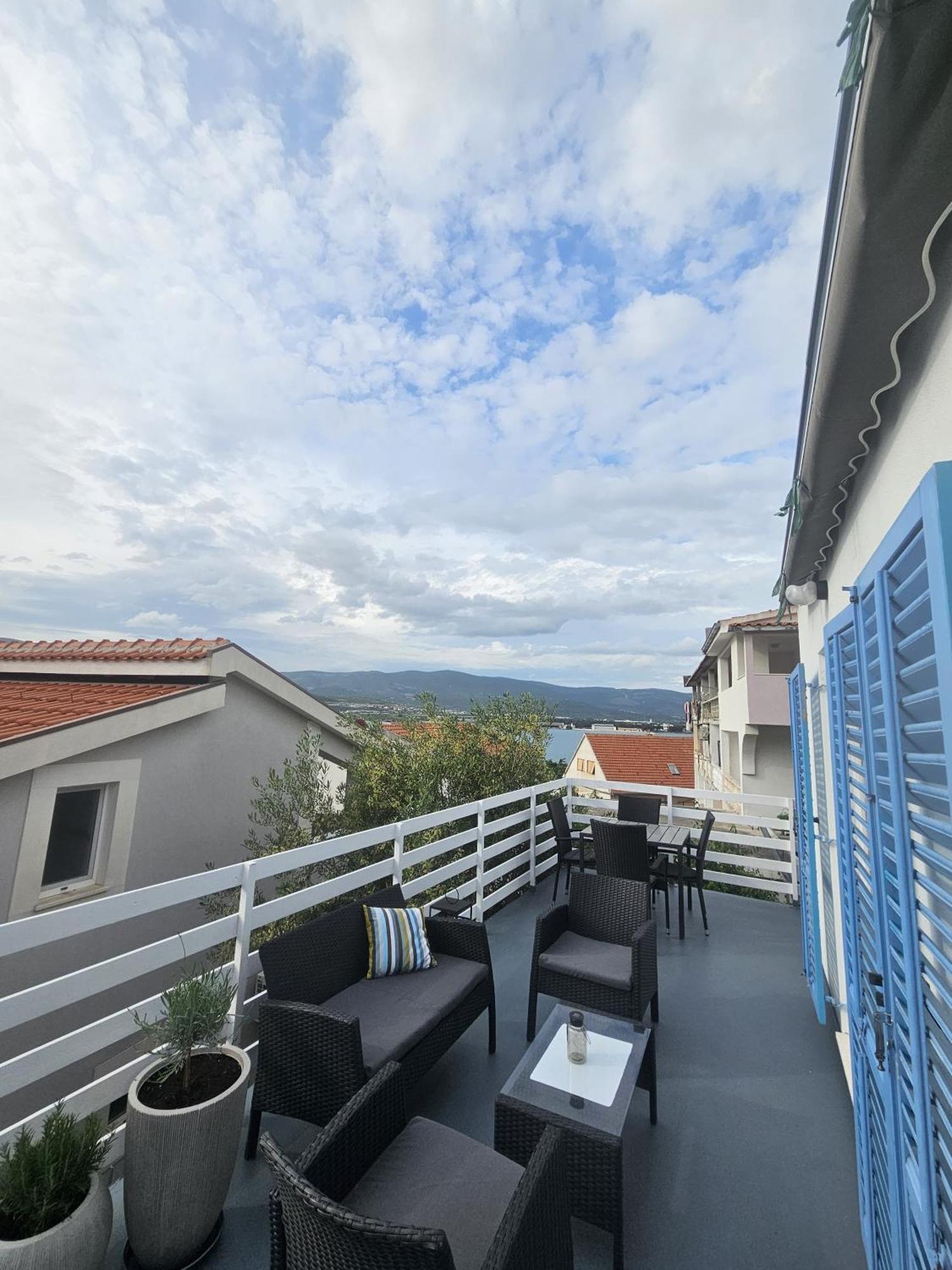Apartment Tina Trogir Exterior photo